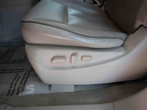 Used 2012 Nissan Quest SL image 12