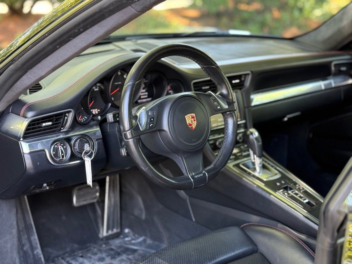 Used 2016 Porsche 911 Carrera RWD image 13