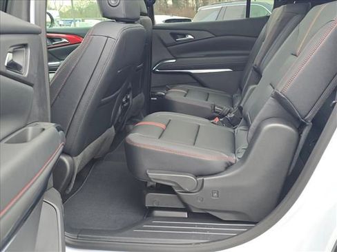 New 2026 Chevrolet Traverse RS image 15