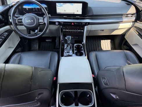 Used 2024 Kia Carnival SX Prestige FWD image 18