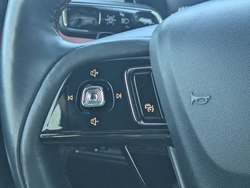 Used 2023 Lincoln Corsair Reserve w/ Equipment Group 201A image 24