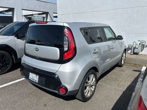 Used 2016 Kia Soul + w/ Audio Package image 3