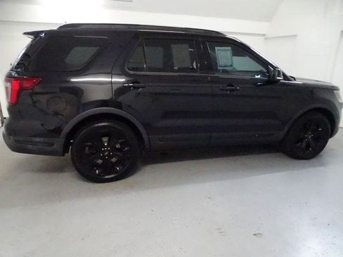 Used 2019 Ford Explorer Sport w/ Ford Safe & Smart Package AWD/4WD image 26