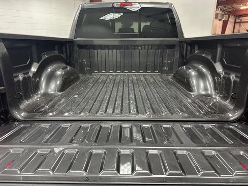Used 2021 RAM 1500 Laramie w/ Off Road Group AWD/4WD image 18