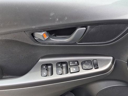 Certified 2023 Hyundai Kona SEL AWD/4WD image 10