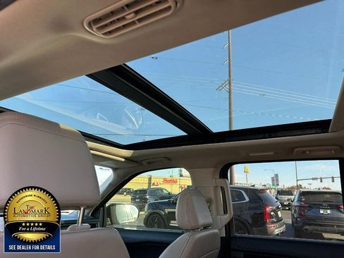 Used 2023 Ford Expedition Limited image 26