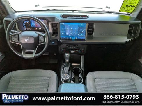 Used 2022 Ford Bronco Outer Banks w/ Sasquatch Package AWD/4WD image 14
