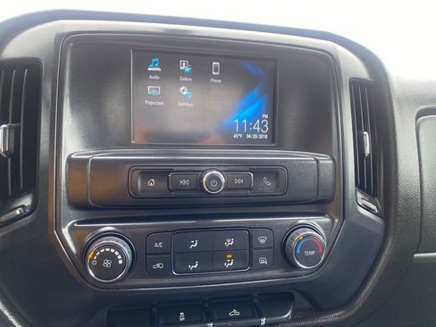 Used 2019 Chevrolet Silverado 1500 W/T w/ WT Convenience Package AWD/4WD image 17
