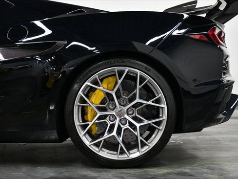 Used 2026 Chevrolet Corvette ZR1 w/ ZR1 Carbon Fiber Aero Package RWD image 9