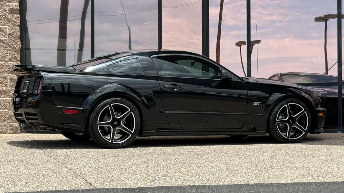 Used 2007 Ford Mustang GT Premium RWD image 13