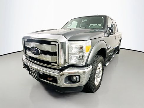Used 2015 Ford F250 Lariat w/ Lariat Interior Package AWD/4WD image 3