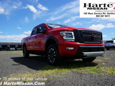 Used 2024 Nissan Titan PRO-4X w/ Pro-4x Convenience Package AWD/4WD image 1