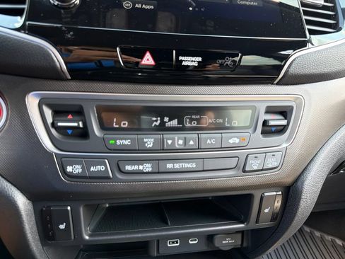 Certified 2024 Honda Passport TrailSport image 12