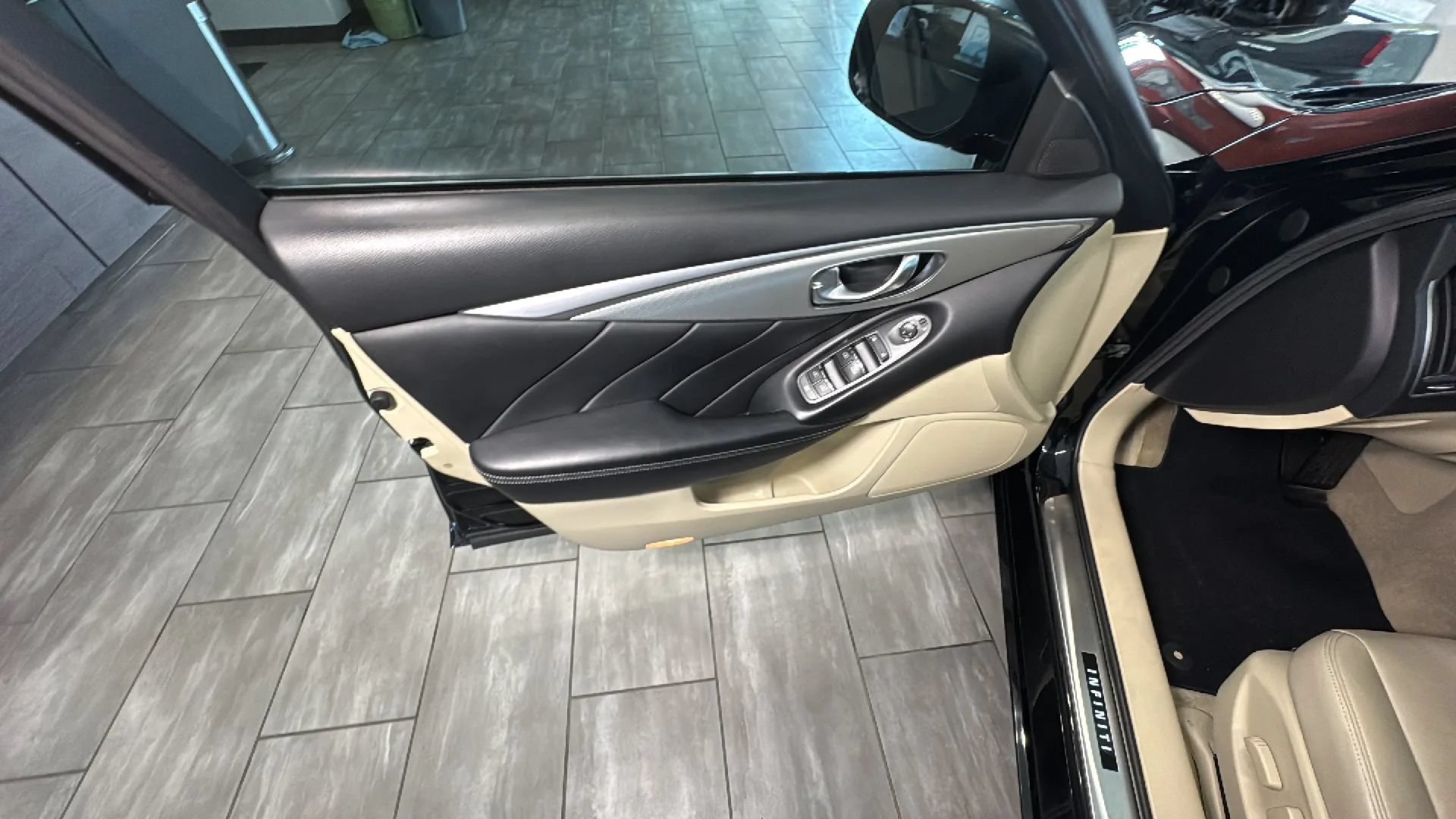 Used 2019 INFINITI Q50 Luxe w/ Cargo Package (L96) RWD image 42