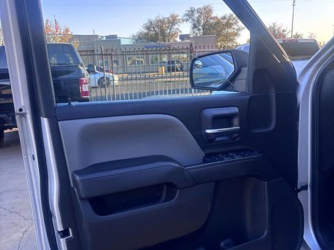 Used 2018 Chevrolet Silverado 1500 Custom w/ Custom Value Package image 20