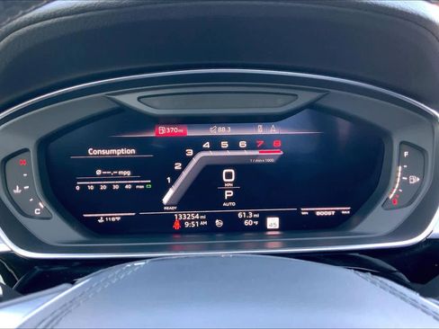 Used 2020 Audi S8 L w/ S8 Executive Package image 24