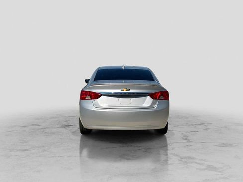 Used 2019 Chevrolet Impala LT w/ Sunroof and Spoiler Package FWD image 5
