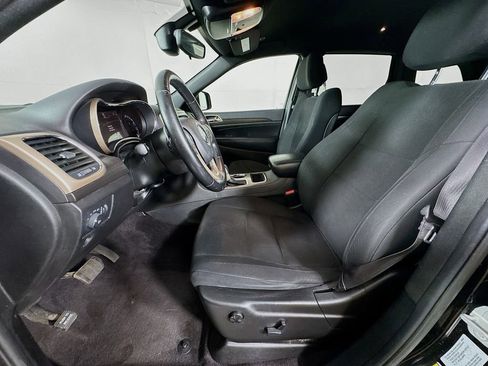 Used 2017 Jeep Grand Cherokee Laredo w/ Quick Order Package 2BE image 22