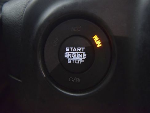 Used 2023 Jeep Wrangler Unlimited Sport AWD/4WD image 30