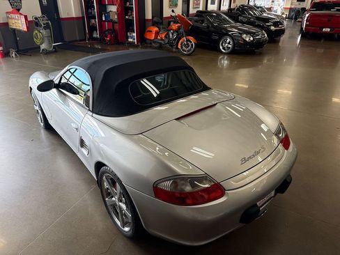 Used 2004 Porsche Boxster S image 29