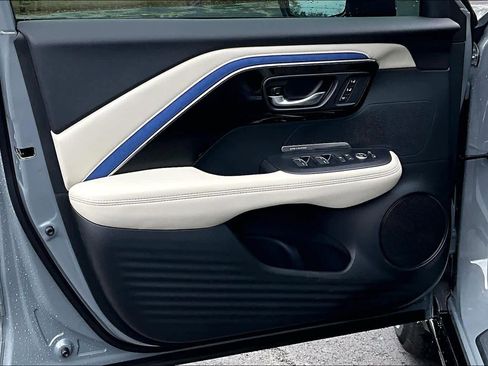 Used 2025 Acura ADX A-Spec image 23