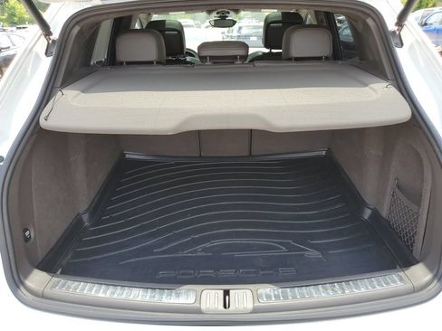 Used 2016 Porsche Macan Turbo AWD/4WD image 34