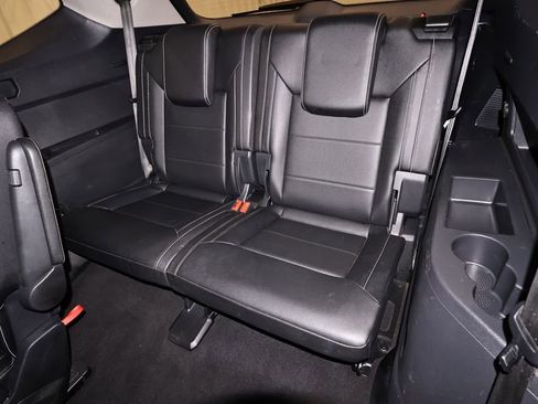 Used 2022 Volkswagen Atlas SEL R-Line AWD/4WD image 18
