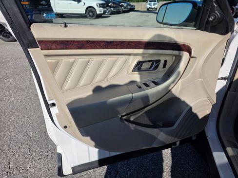 Used 2011 Ford Taurus Limited w/ 303A Rapid Spec Order Code image 23