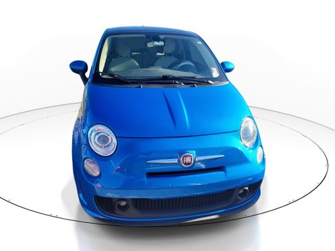 Used 2018 FIAT 500 Pop image 2