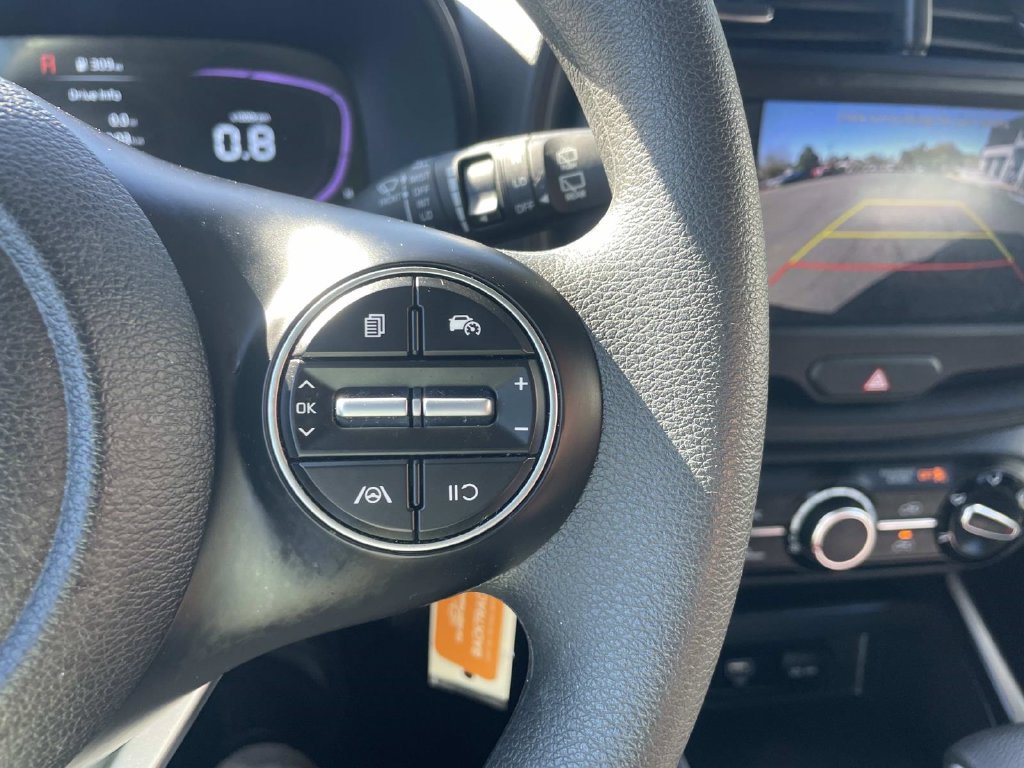 Used 2025 Kia Soul LX FWD image 27