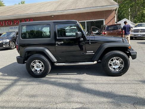 Used 2013 Jeep Wrangler Sport AWD/4WD image 4