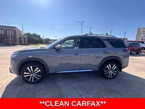 Certified 2025 Nissan Pathfinder Platinum AWD/4WD image 2