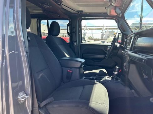 Used 2023 Jeep Wrangler Unlimited AWD/4WD image 31