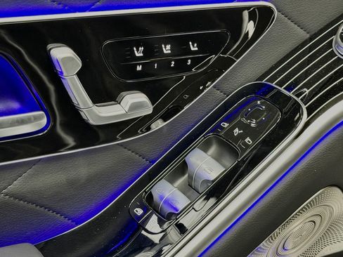Used 2024 Mercedes-Benz S 500 4MATIC image 21