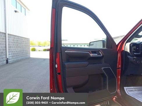 Used 2025 Chevrolet Silverado 1500 RST AWD/4WD image 10