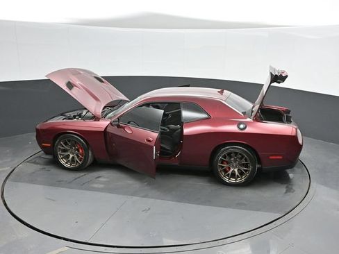 Used 2017 Dodge Challenger SRT Hellcat RWD image 58