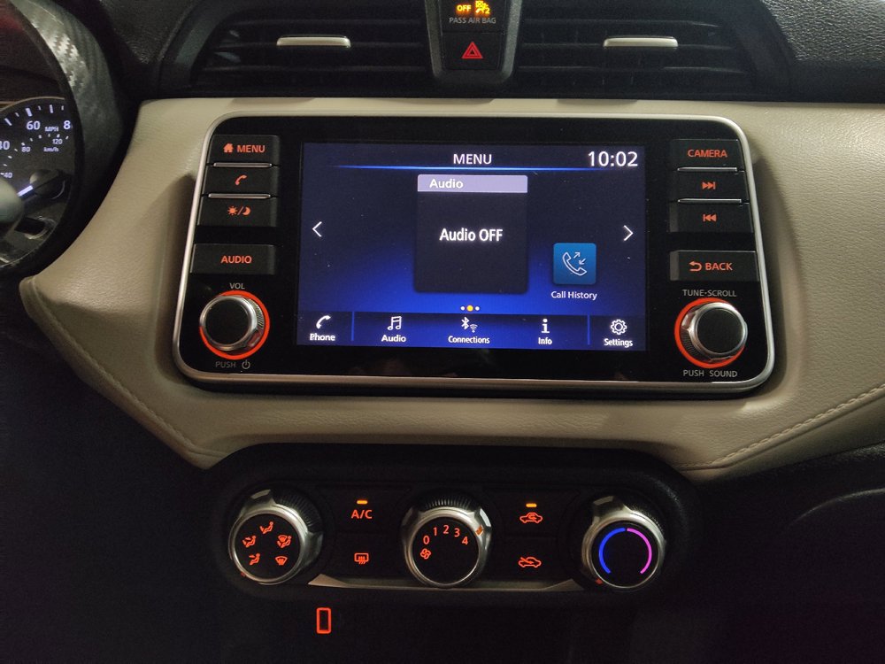 Used 2021 Nissan Versa SV FWD image 25