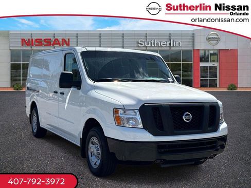 Used 2017 Nissan NV 1500 SV RWD image 1
