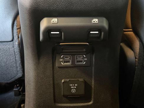 Used 2023 Jeep Wrangler Unlimited Rubicon w/ Cold Weather Group AWD/4WD image 22