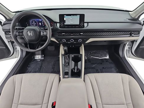 Certified 2024 Honda Accord EX image 11