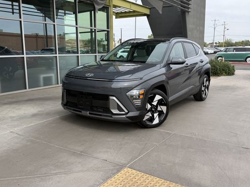 Used 2024 Hyundai Kona Limited image 2