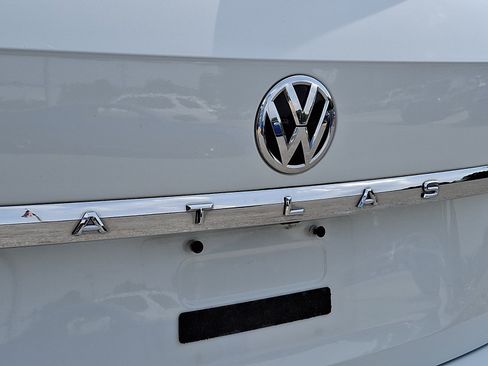 Used 2018 Volkswagen Atlas SE AWD/4WD image 29