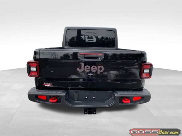 New 2026 Jeep Gladiator Rubicon w/ Steel Power Dome Hood Package AWD/4WD image 4
