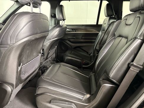 Used 2024 Jeep Grand Cherokee L Limited w/ Luxury Tech Group II image 44