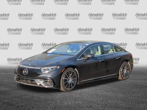 Used 2022 Mercedes-Benz EQS 580 4MATIC Sedan image 5