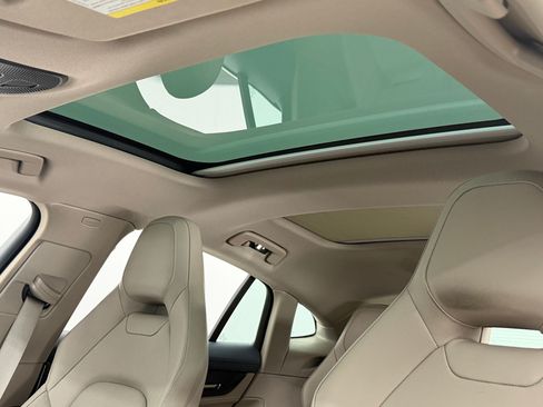 Certified 2024 Porsche Panamera image 23