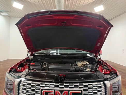 Used 2023 GMC Yukon Denali AWD/4WD image 19