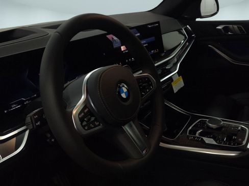 New 2026 BMW X5 xDrive40i w/ M Sport Package image 19