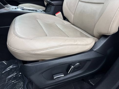 Used 2020 Ford Explorer Limited AWD/4WD image 31
