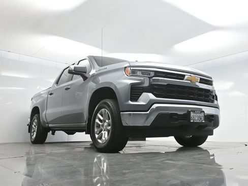 Used 2024 Chevrolet Silverado 1500 LT AWD/4WD image 52